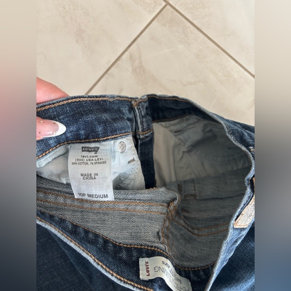Levi’s Perfectly Slimming Bootcut 512 Jeans - Picture 6 of 6